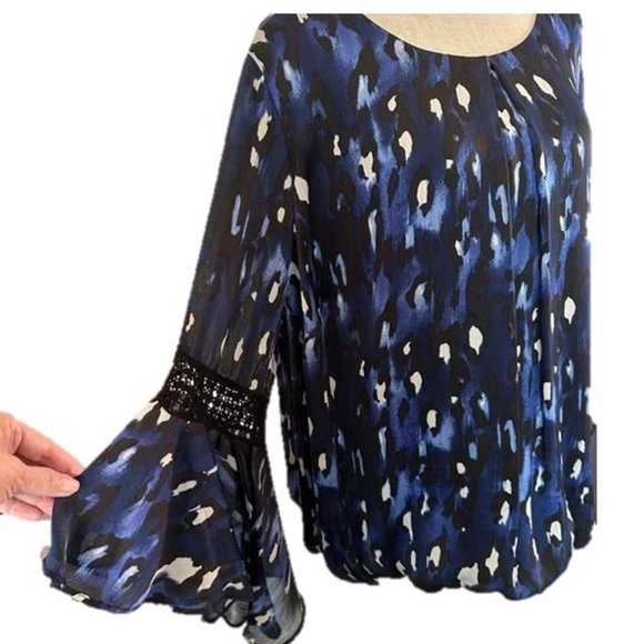 AGB Tops - AGB Woman Bell Sleeved Top - 2X